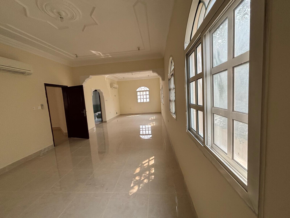 للإيجار فيلا في مريخ إسكان حكومي - 4