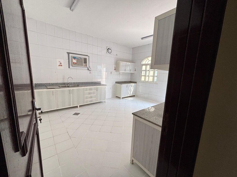 للإيجار فيلا في مريخ إسكان حكومي - 14