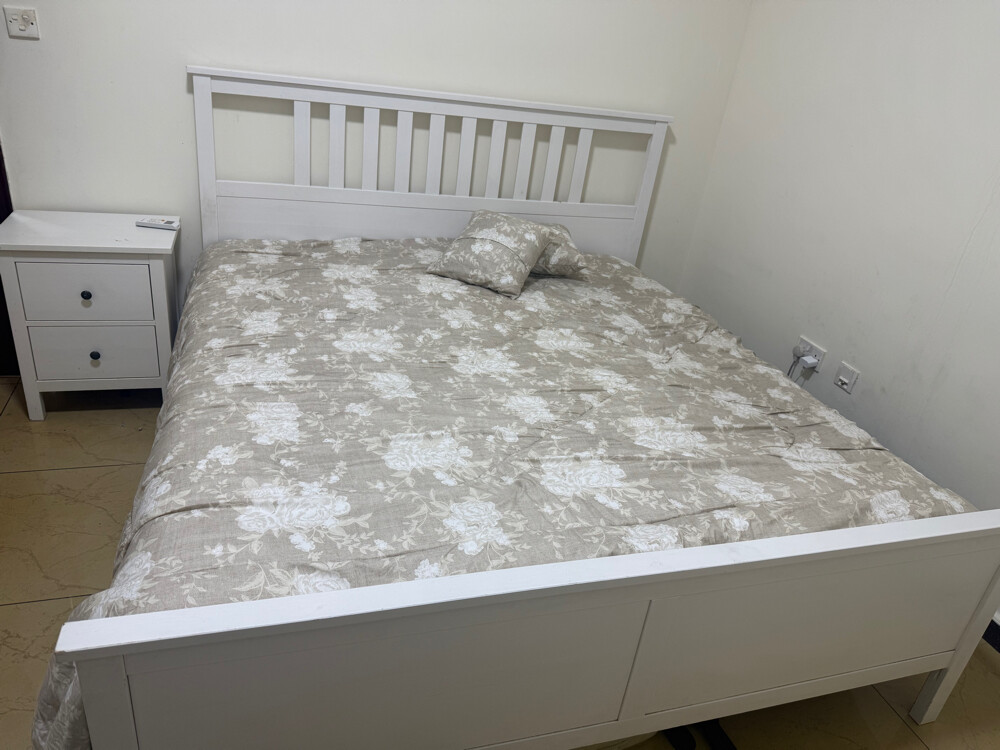 ikea full bedroom set  - 3