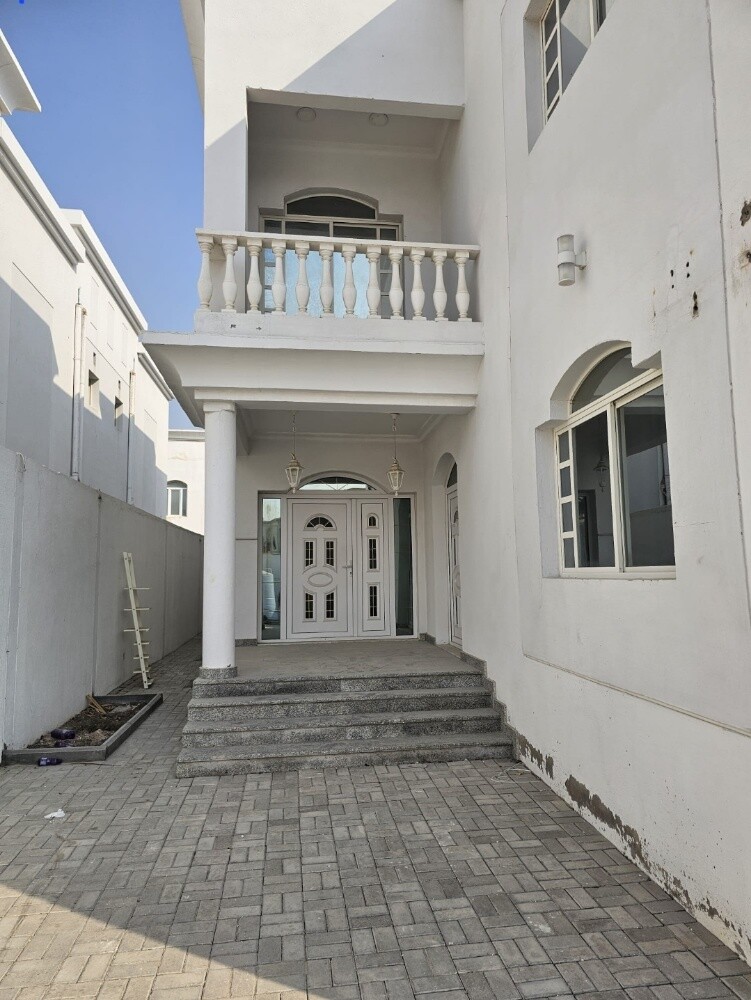 فلا سكنيه متلاصقه في عين خالد - 4