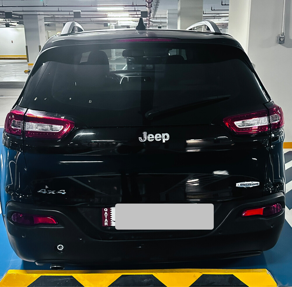jeep Cherokee 4x4 2017 2.4L SUV - 8