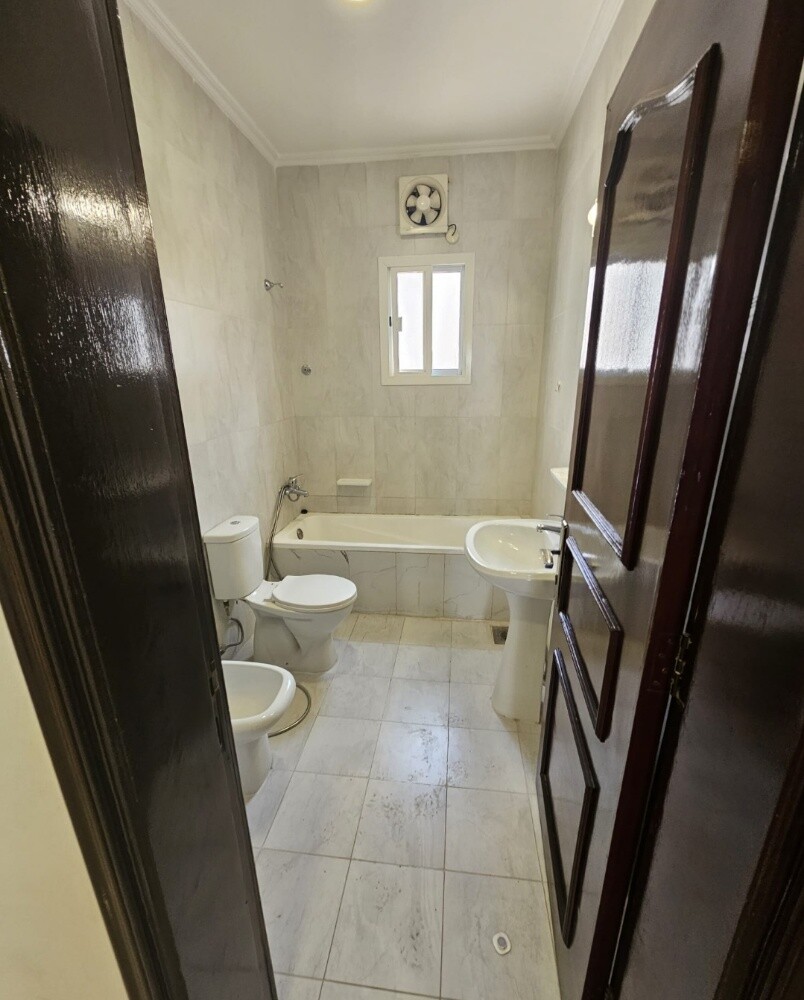 فلا سكنيه للإيجار في دحيل - 5