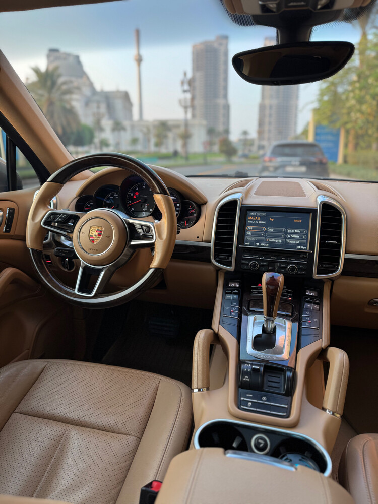 Porsche Cayenne - 11