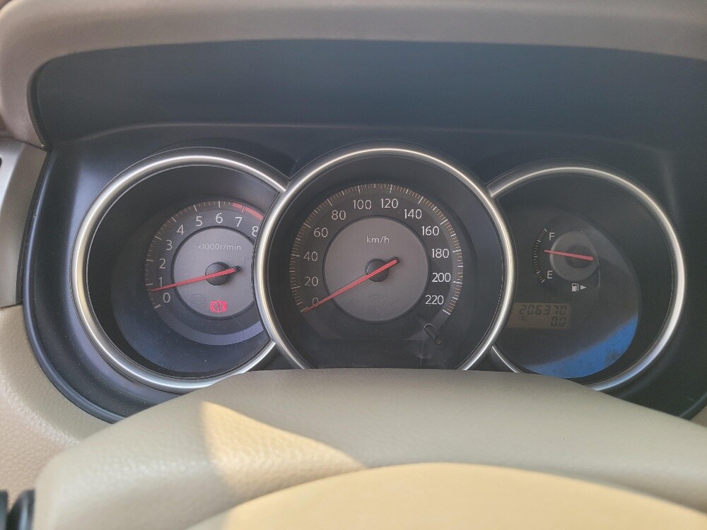 نيسان تيدا 2008 1.6 - 2