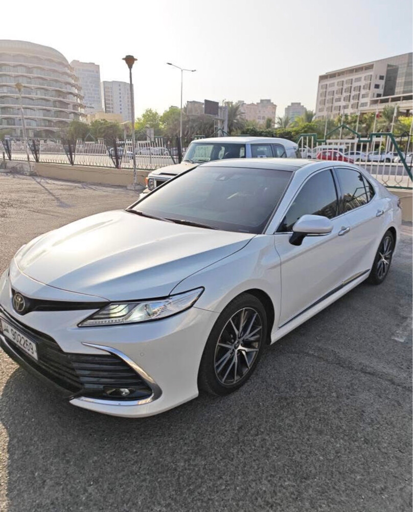 Toyota Camry 2023 V6 Limited - 3