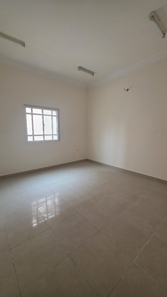For Rent in Al Kheesa Excellent Loc - 10