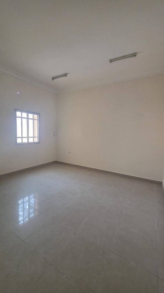 For Rent in Al Kheesa Excellent Loc - 9