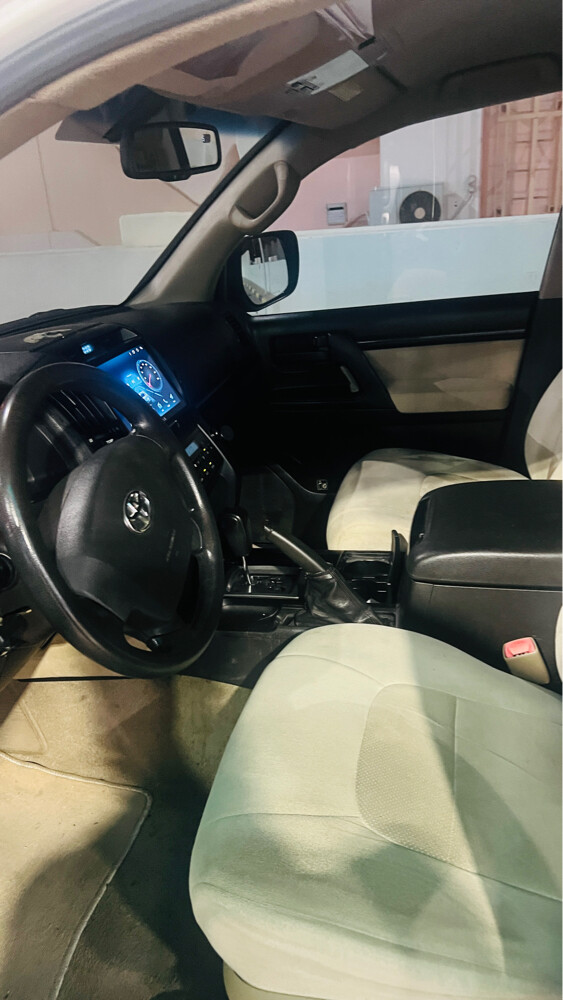 LANDCRUISER V6 GXR - 5