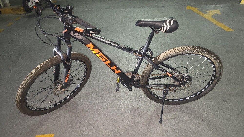 Bicycle (like almost never used) - 3