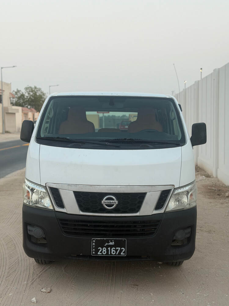 نيسان باص ٢٠١٥ - 1