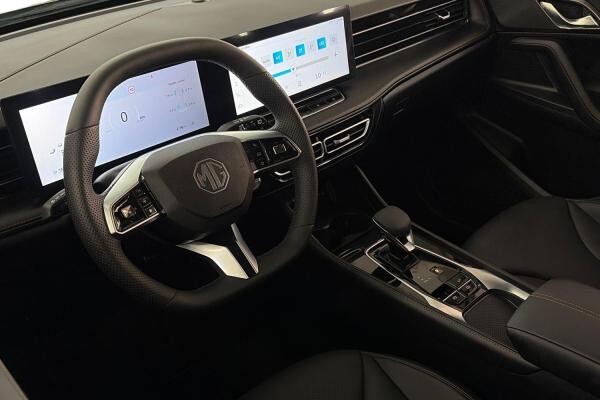 MG HS 1.5T DELUX 2025 560 KM - 6