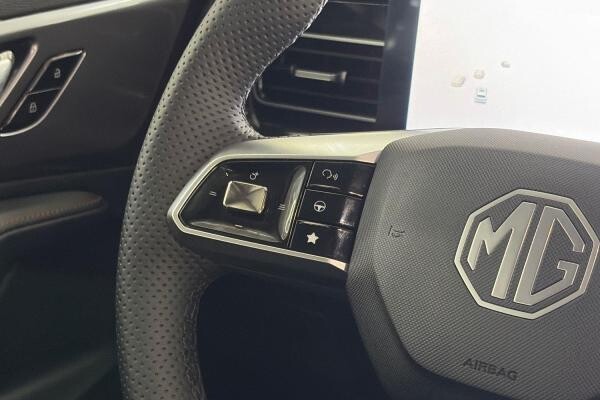 MG HS 1.5T DELUX 2025 560 KM - 14