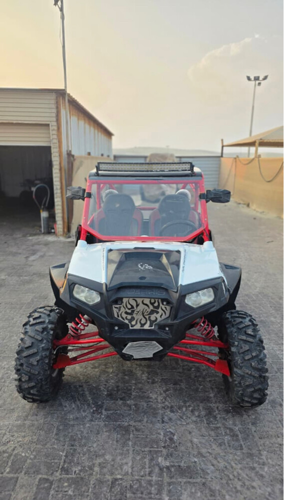Polaris 900cc - 1