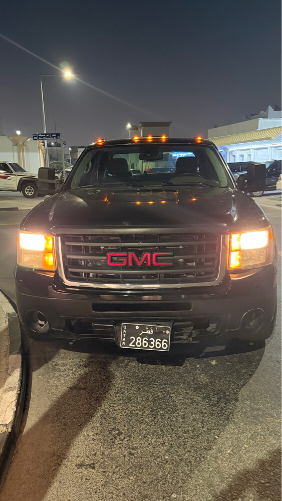 GMC pickup  - 1