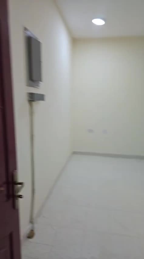للايجار غرفة لموظفة بالغرافة - 1