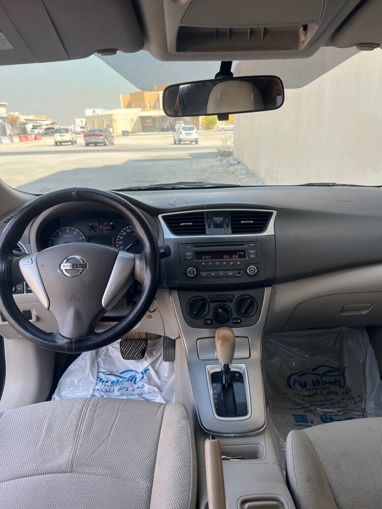 نيسان سنترا ٢٠١٣ نظيفه - 4