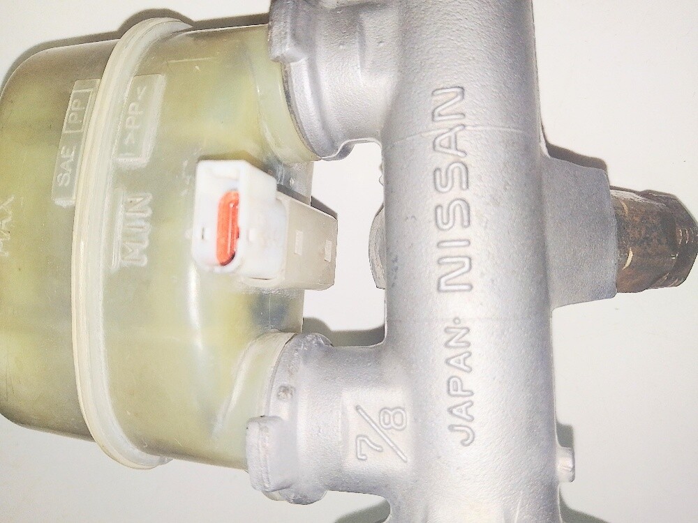 Brake Master Cylinder Nissan Sunny - 4