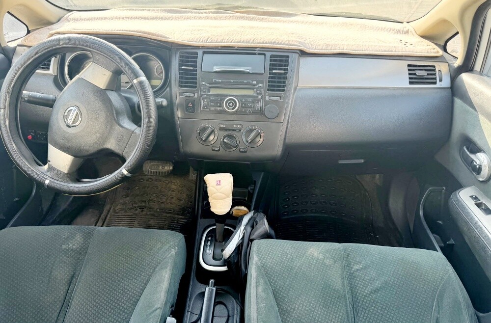 Nissan Tiida 2012 - 4