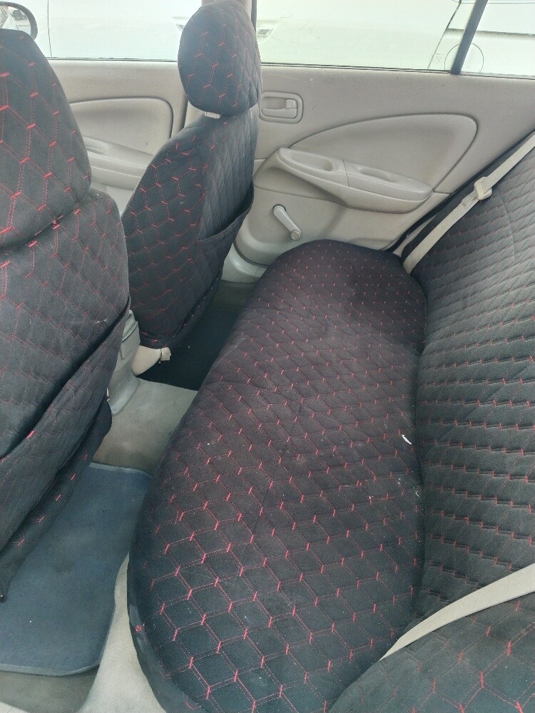Nissan sunny 2010 only 5500 - 8