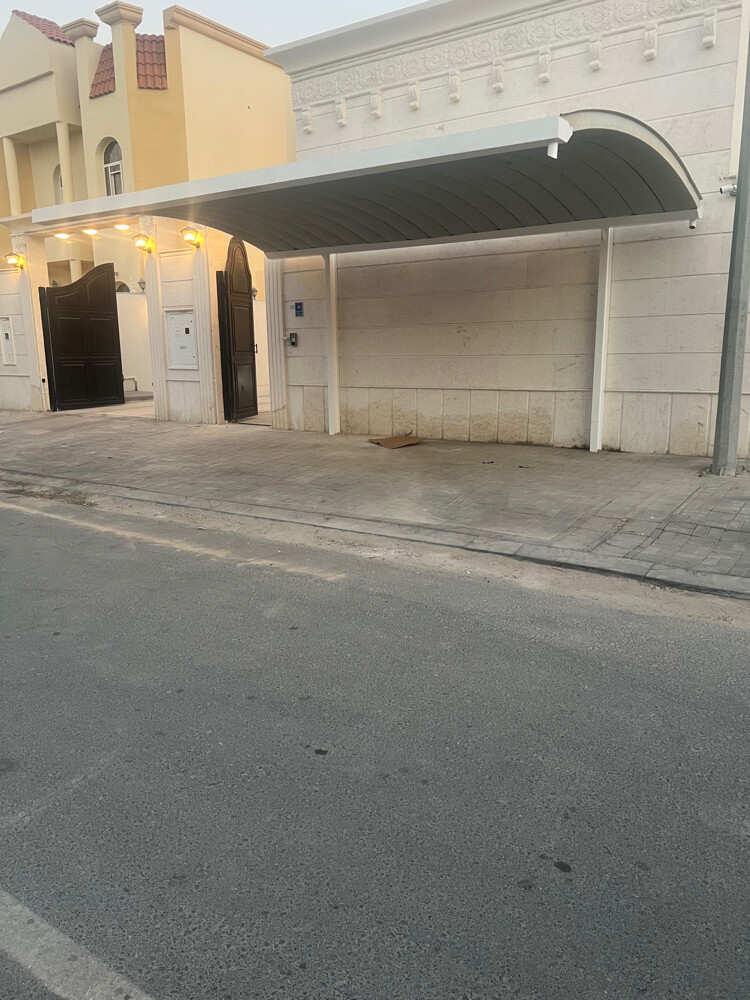 اعمال الحدادة والمظلات - 22