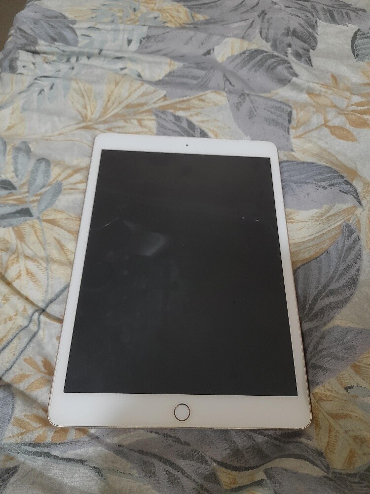 ipad 8th gen - 3