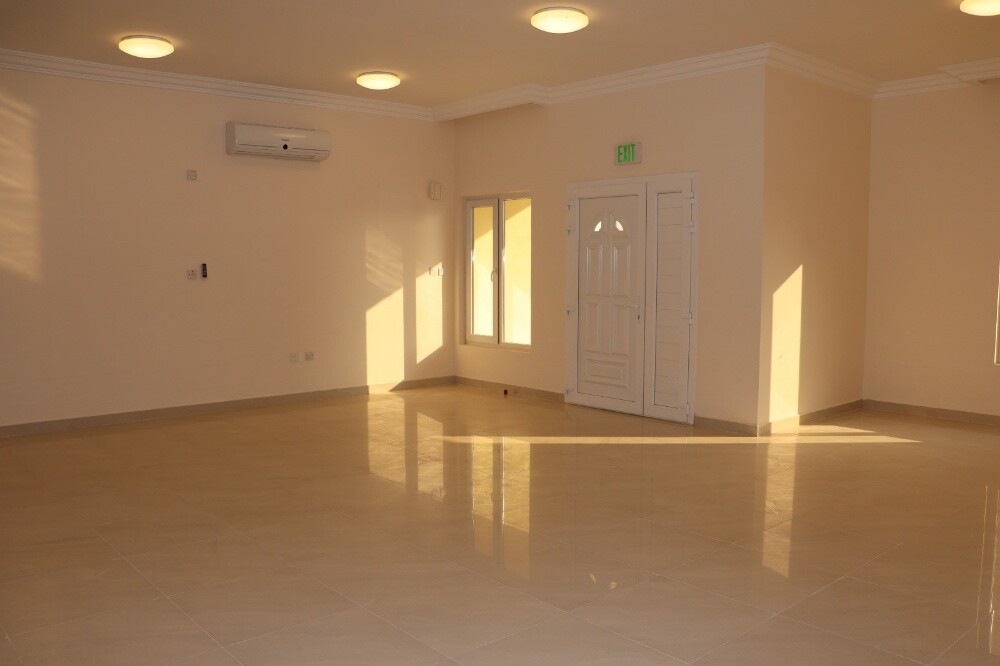 Villa for rent in Al-Sakhama, withi - 7