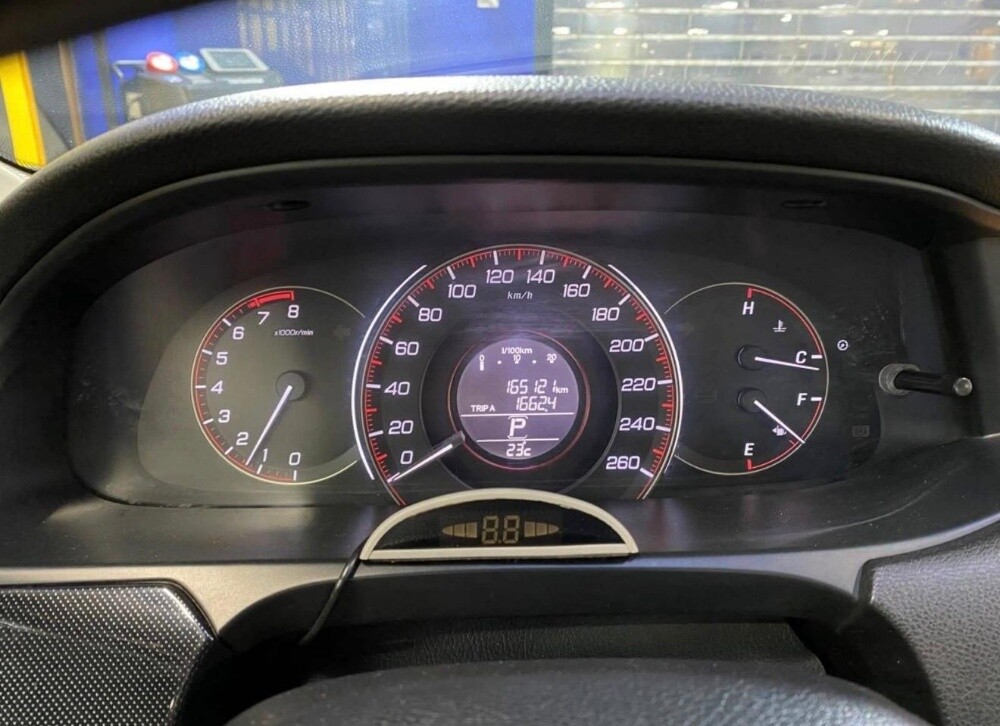 Honda Accord Coupe - 16