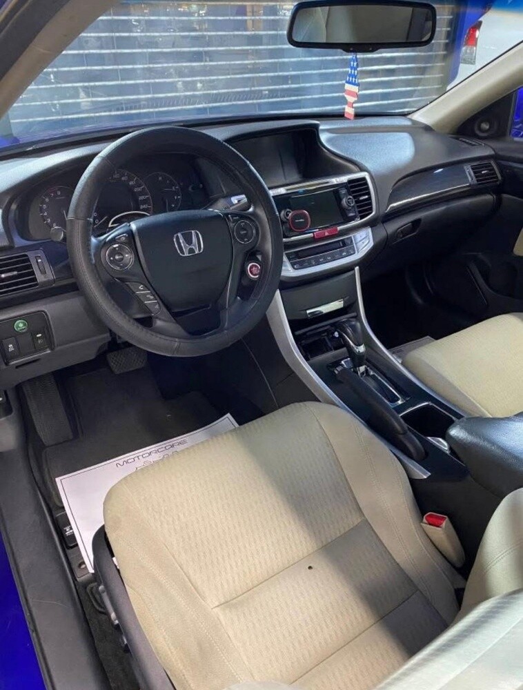 Honda Accord Coupe - 17