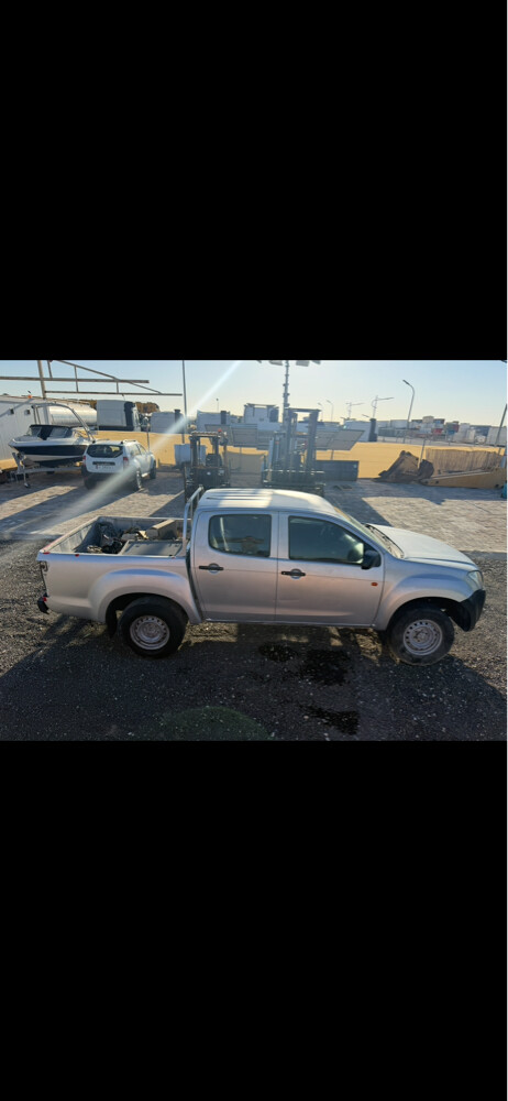 Isuzu 4x4 - 4