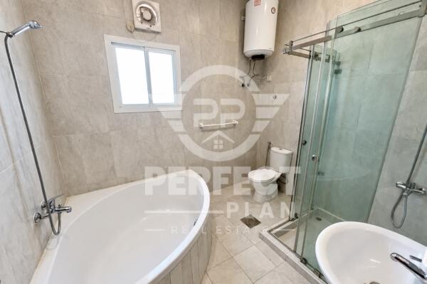 Standalone Villa in Al Duhail - 12