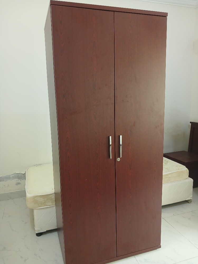 2 door cabinet. - 1
