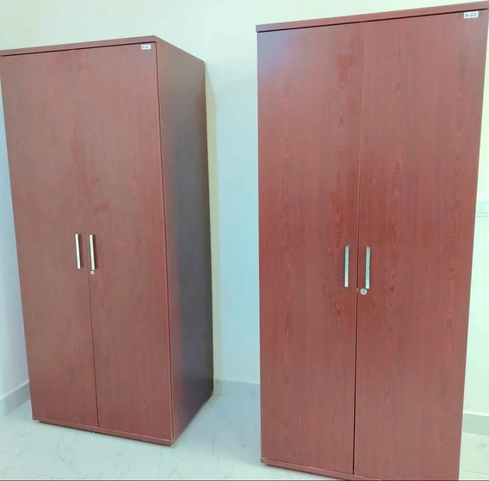 2 door cabinet. - 2