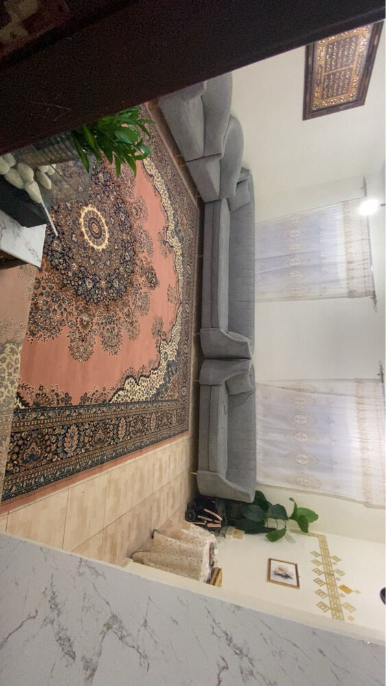 سجادة صنع بلجيكا ثقيله  - 1