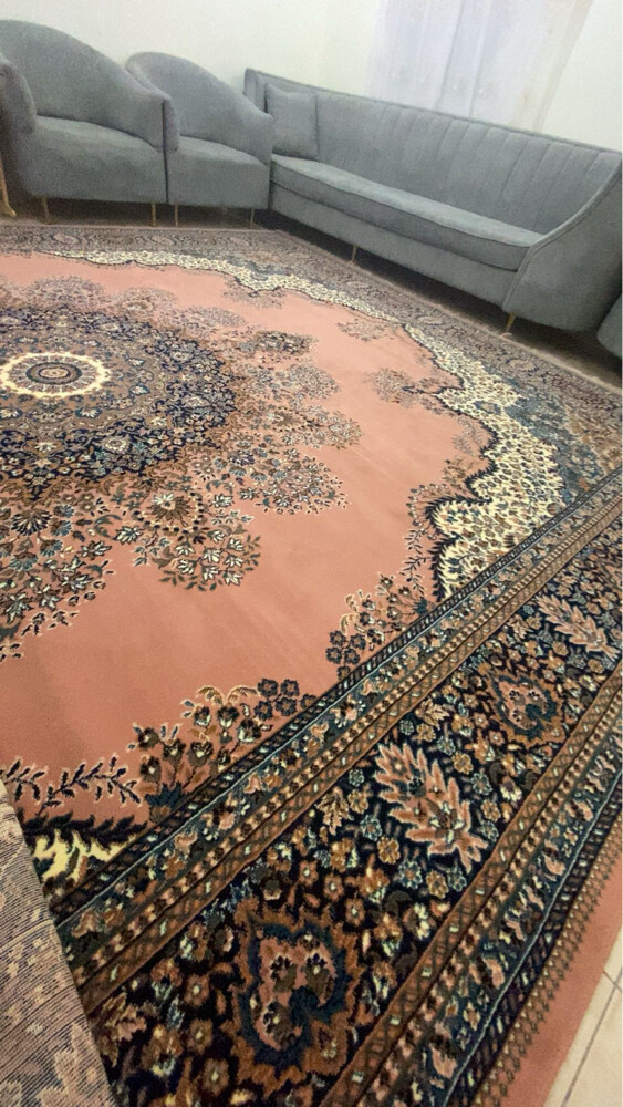 سجادة صنع بلجيكا ثقيله  - 2