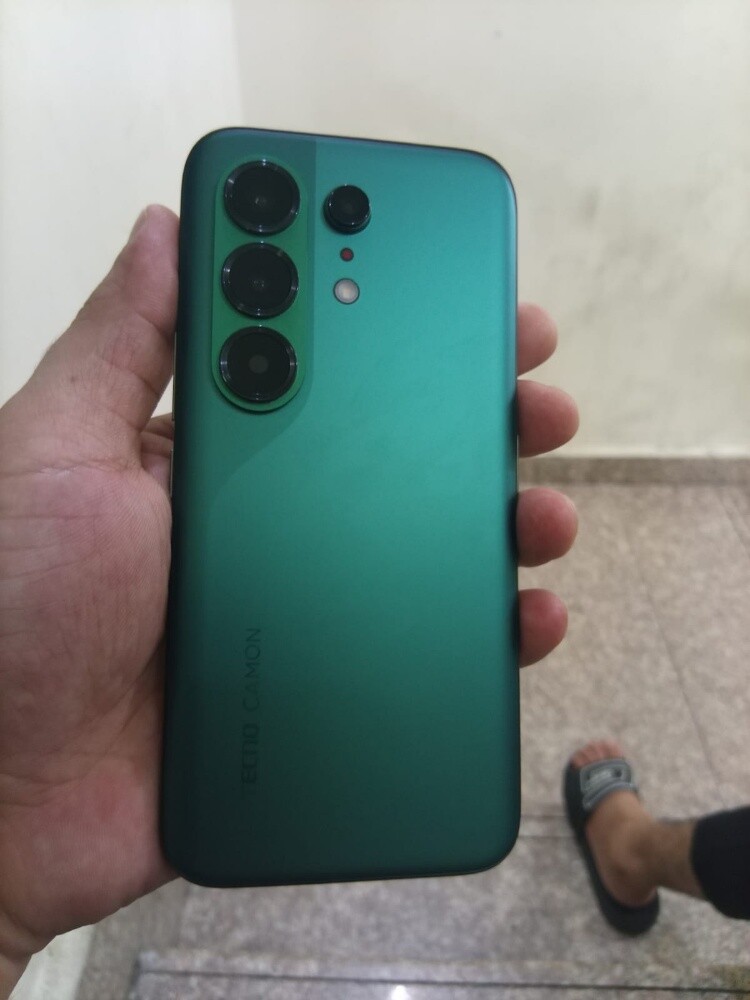 Tecno camon 50 ultra - 1