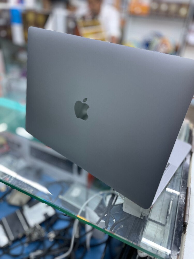 MacBook Air (M1-2020) - 3