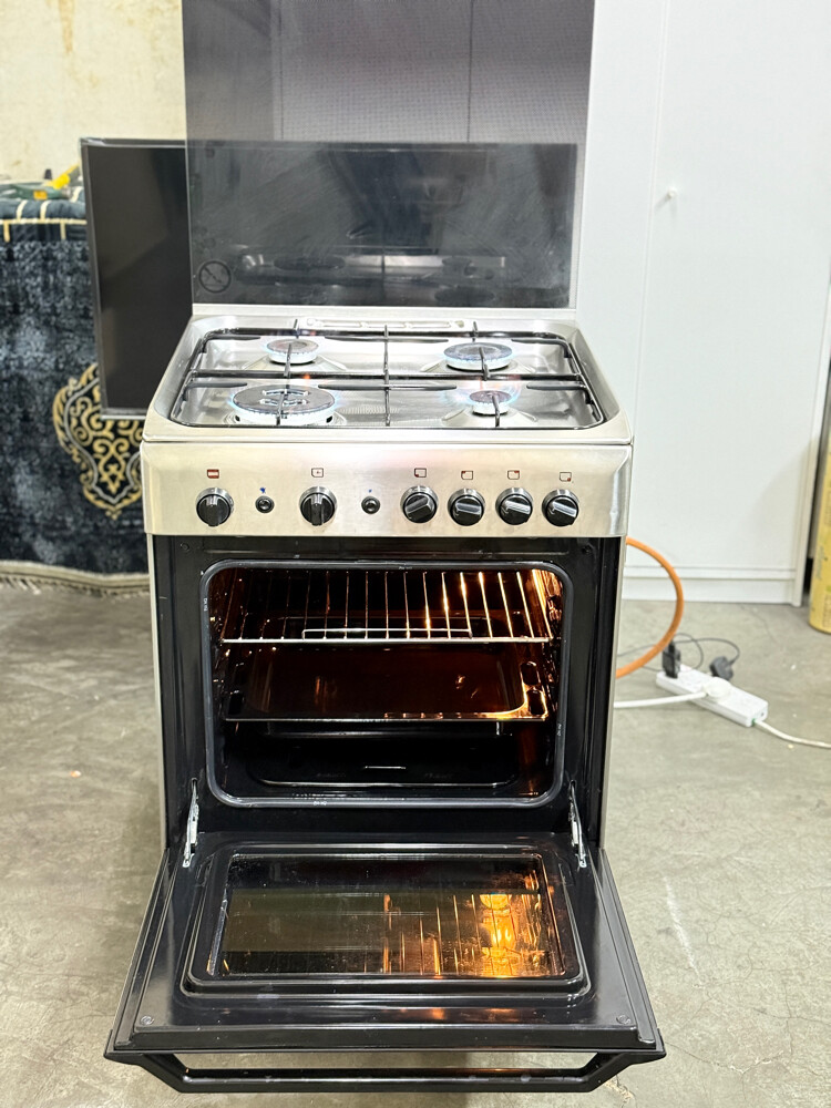 Indesit 4 burner gas stove for sale - 4