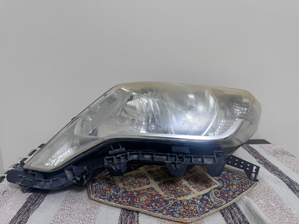 prado 2014 left headlights - 1