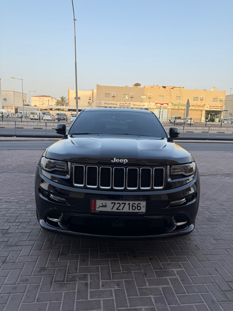 جيب جراند شيروكي اس ار تي للبيع . - 4