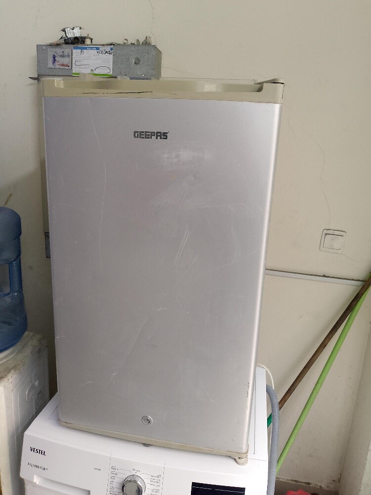 Geepas small Fridge Sale 30989248 - 1