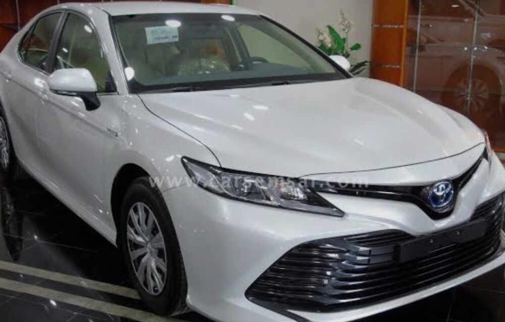 Camry on monthly basis rent 1200 qa - 1