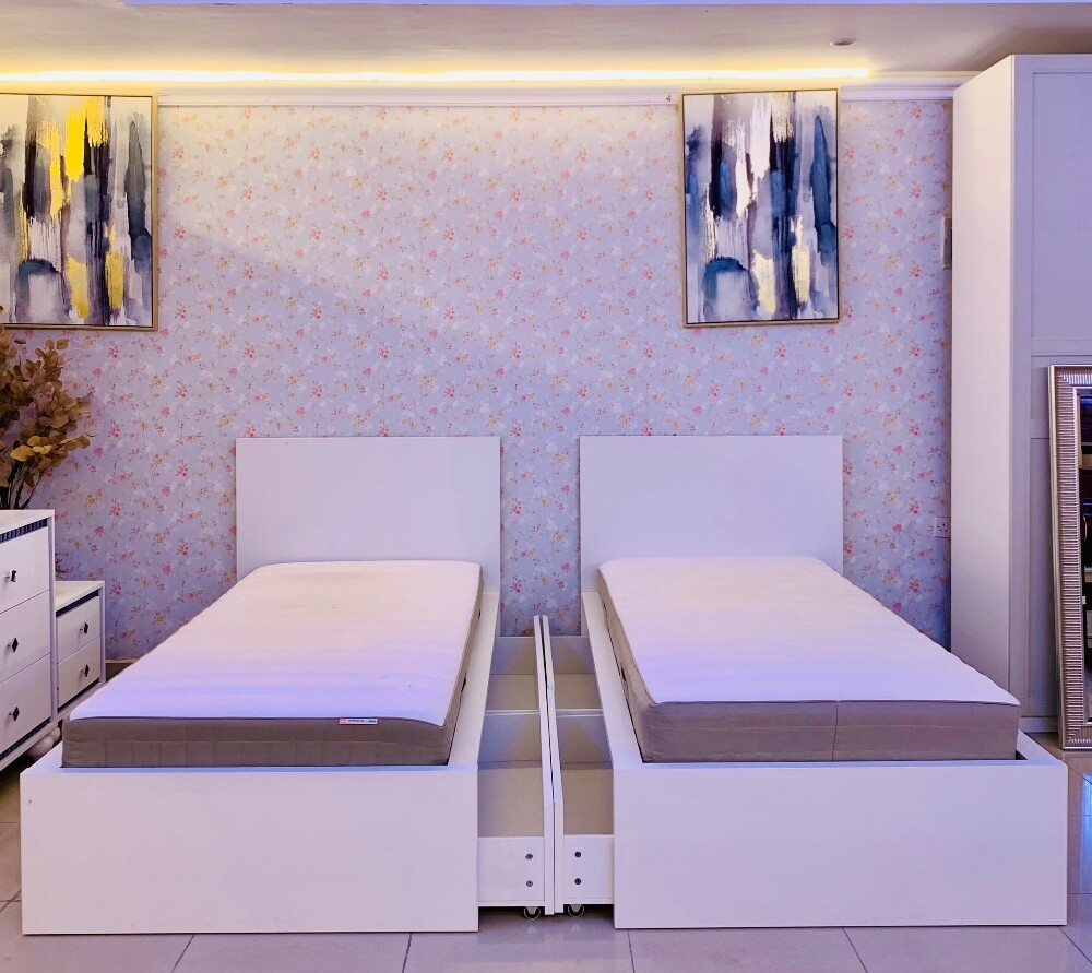 IKEA 2 SINGLE BED WITH MATTRESS. - 5
