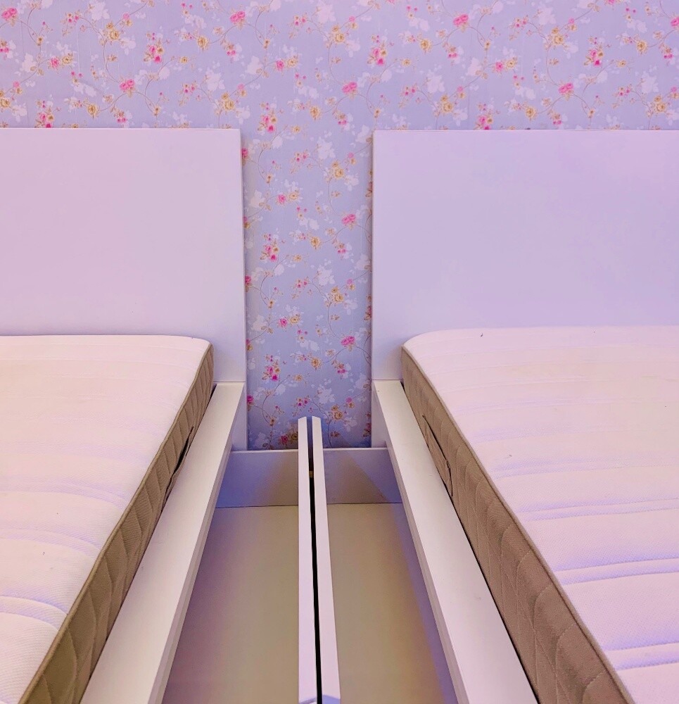 IKEA 2 SINGLE BED WITH MATTRESS. - 8