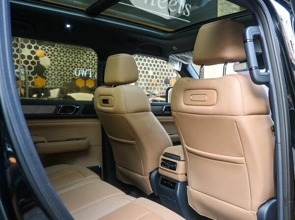 BYD Leopard 5 Long Range - 11