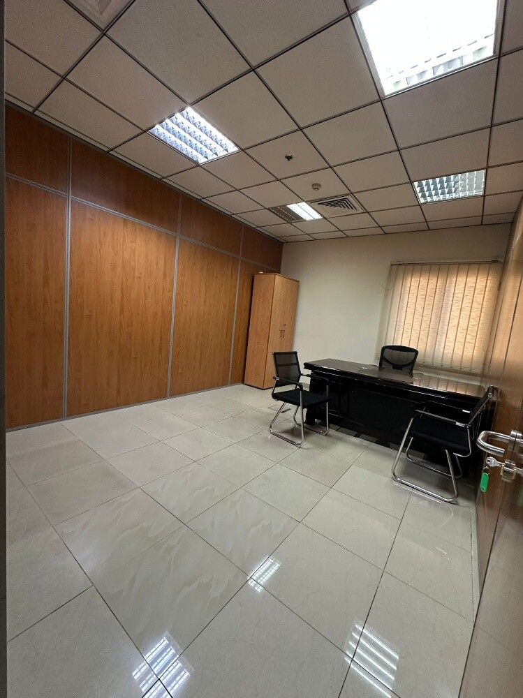 Furnished window veiw office - 2