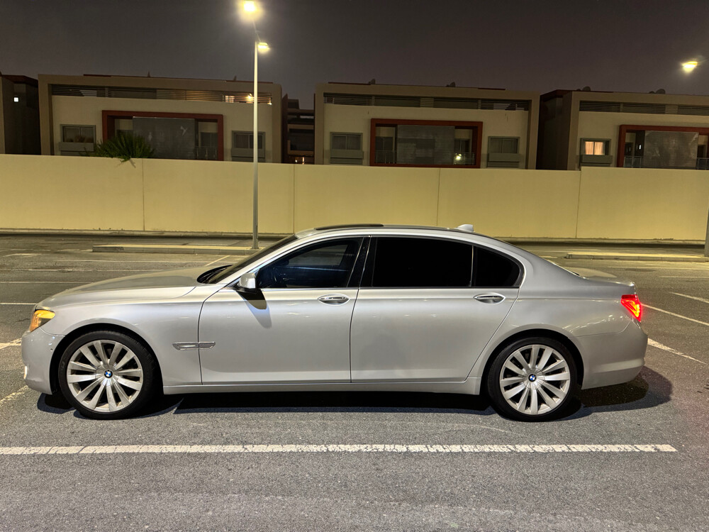 Bmw 740Li 2009 - 2