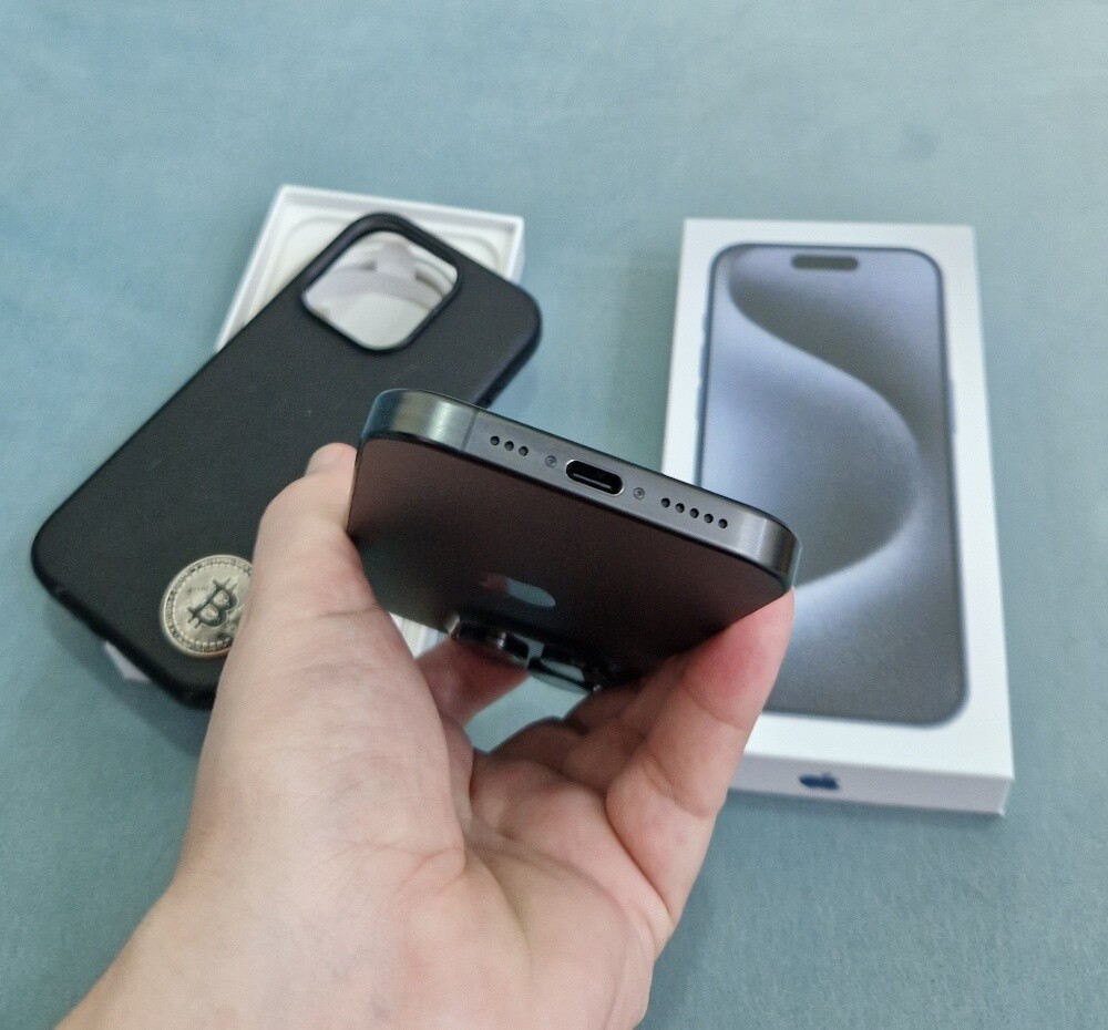 IPhone 15 pro 128GB - 9