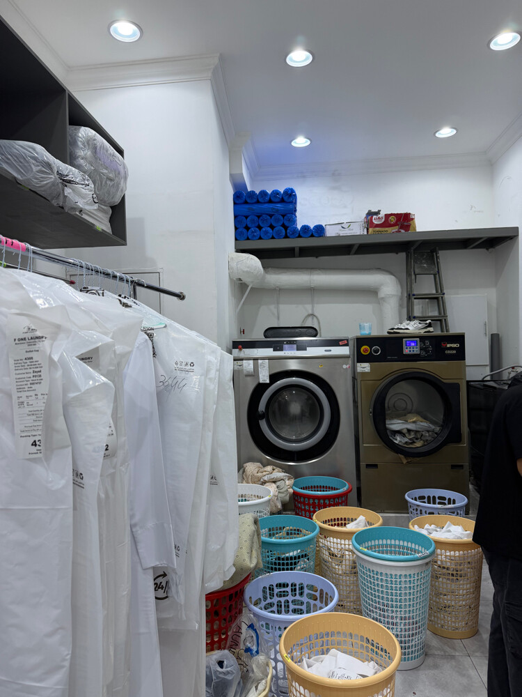 Laundry for sale  - 3