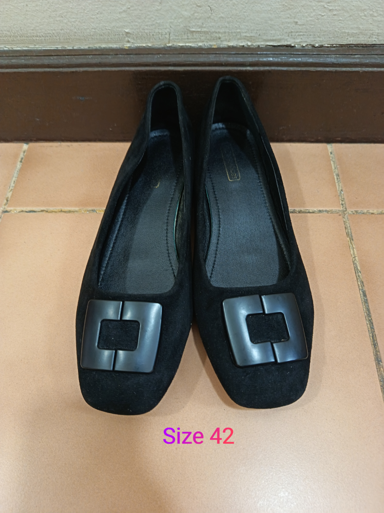 ladies shoes - 1