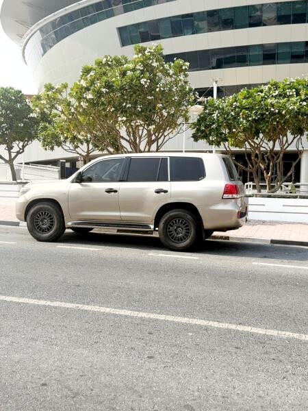 Land Cruiser For Sale - 3